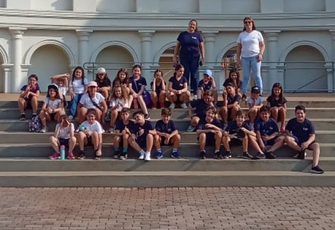 Visita de alunos dos Colégio Ipê - Assis (SP)